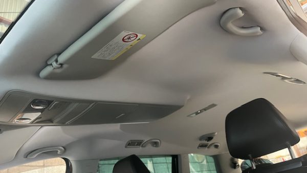 フォルクスワーゲンシャラン天井張替え　剥がれ│神奈川県横浜市