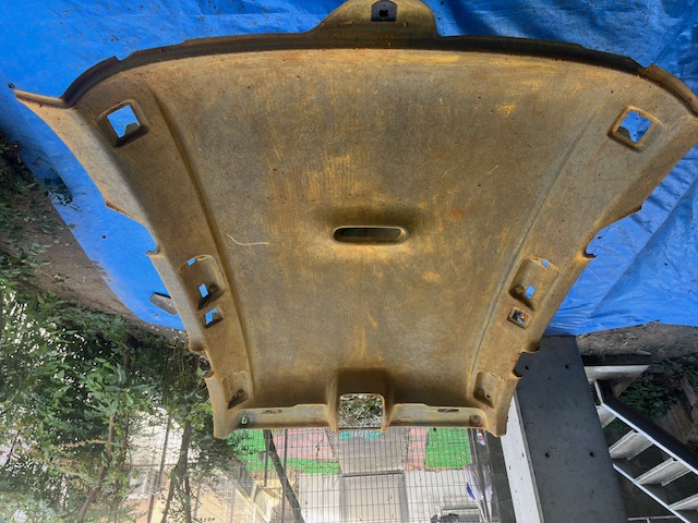 アウディA4アバント天井張り替え