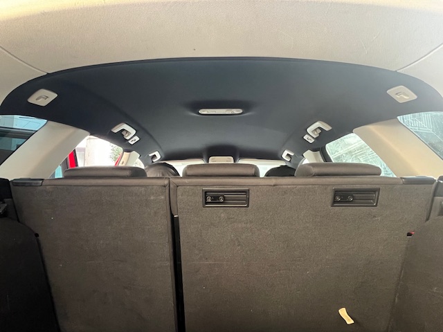 アウディA4アバント天井張り替え