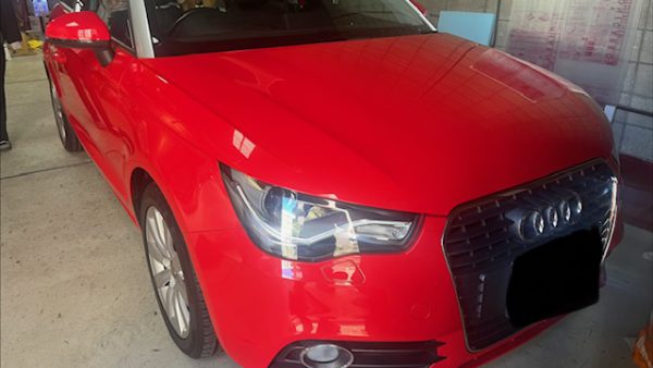 アウディA1天井張り替え│神奈川県横浜市