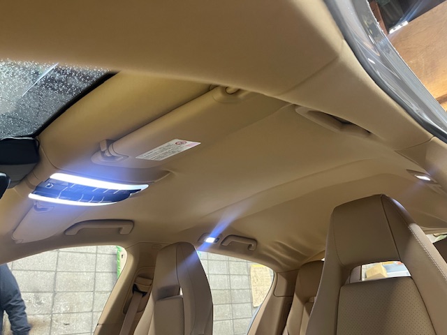 ポルシェパナメーラ天井張り替え