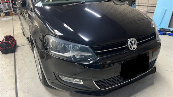 フォルクスワーゲンポロ天井張り替え│神奈川県横浜市