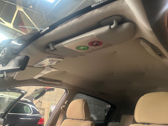 アルファロメオ147天井張り替え