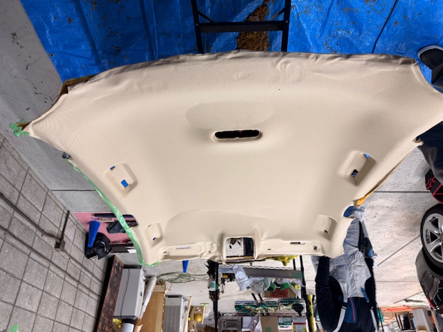 アウディA5天井張り替え