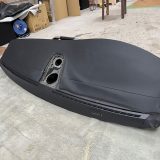 ロールス・ロイスのダッシュボード浮き・剥がれ修理｜黒の合成皮革へ張替え