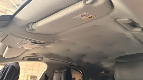 Audi A8天井張替え│ルーフライニングの垂れ・剥がれを修理│神奈川県横浜市