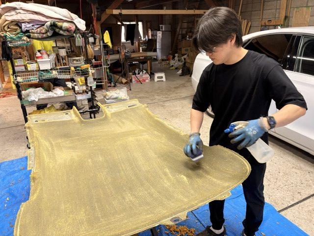 アウディA8天井張替え