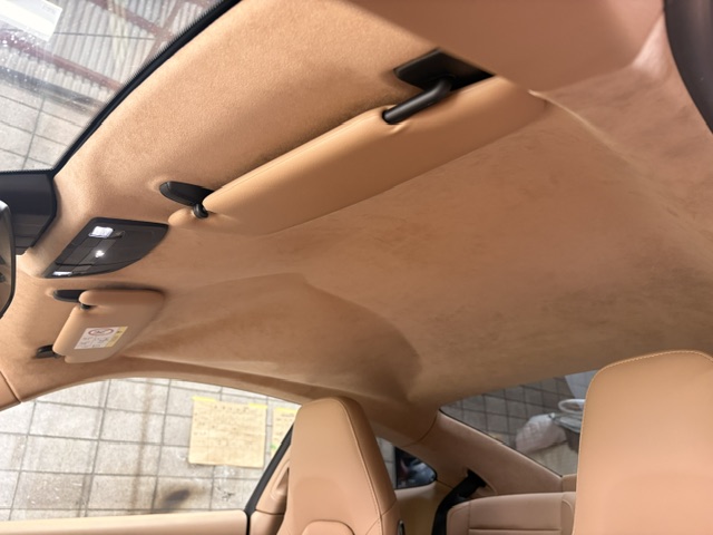 ポルシェ911カレラ天井アルカンターラ張り直し