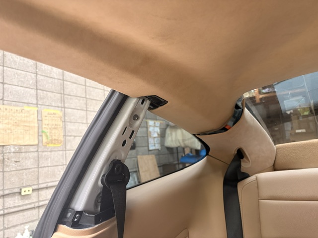 ポルシェ911カレラ天井アルカンターラ張り直し